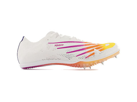 A photograph of Men's New Balance MD800 8