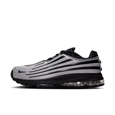 A photograph of Men's Nike Air Max Ecstasy Plus