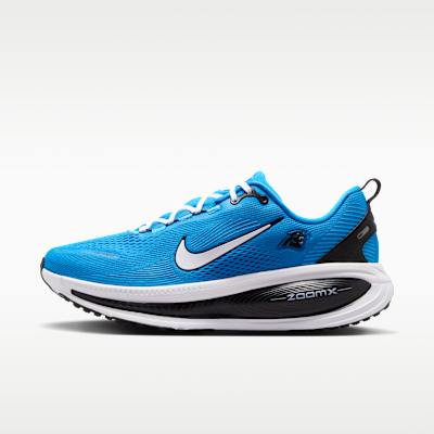 A photograph of Men's Nike Vomero 18 Carolina Panthers