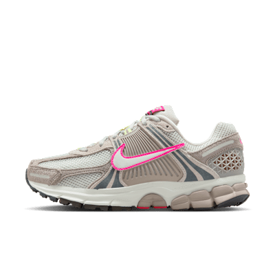 A photograph of Men's Nike Zoom Vomero 5