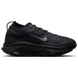 A photograph of Women's Nike ACG Zegama Trail GTX